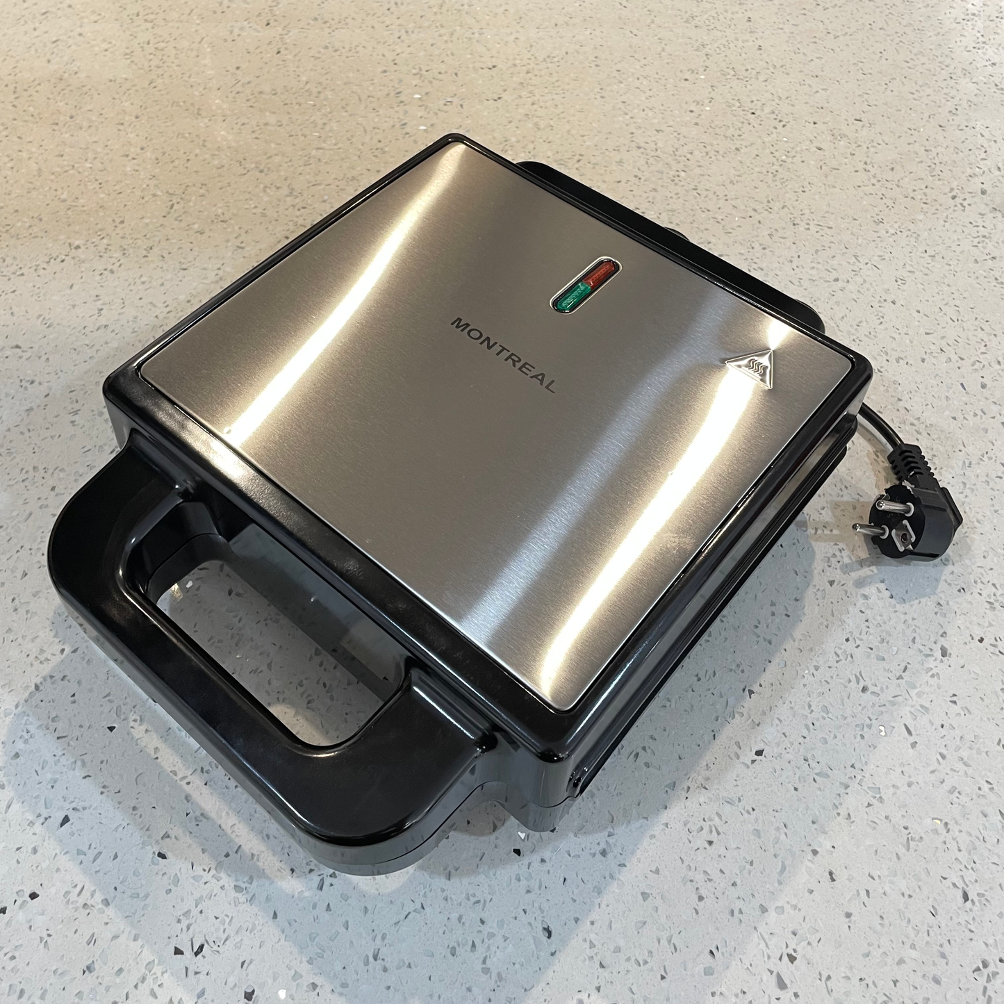 Sandwichera Grill 3 en 1 MM-1402